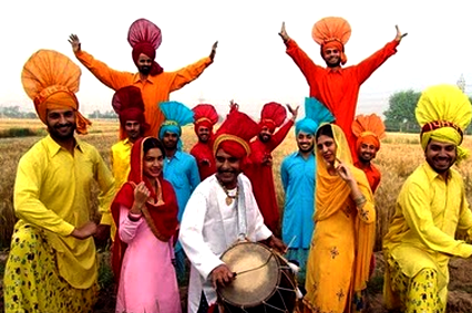 Musiques et danses célèbrent Lohri