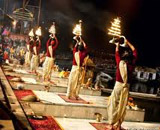 La cérémonie Ganga Aarti à Varanasi